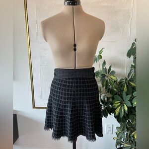 Plaid black knit skirt